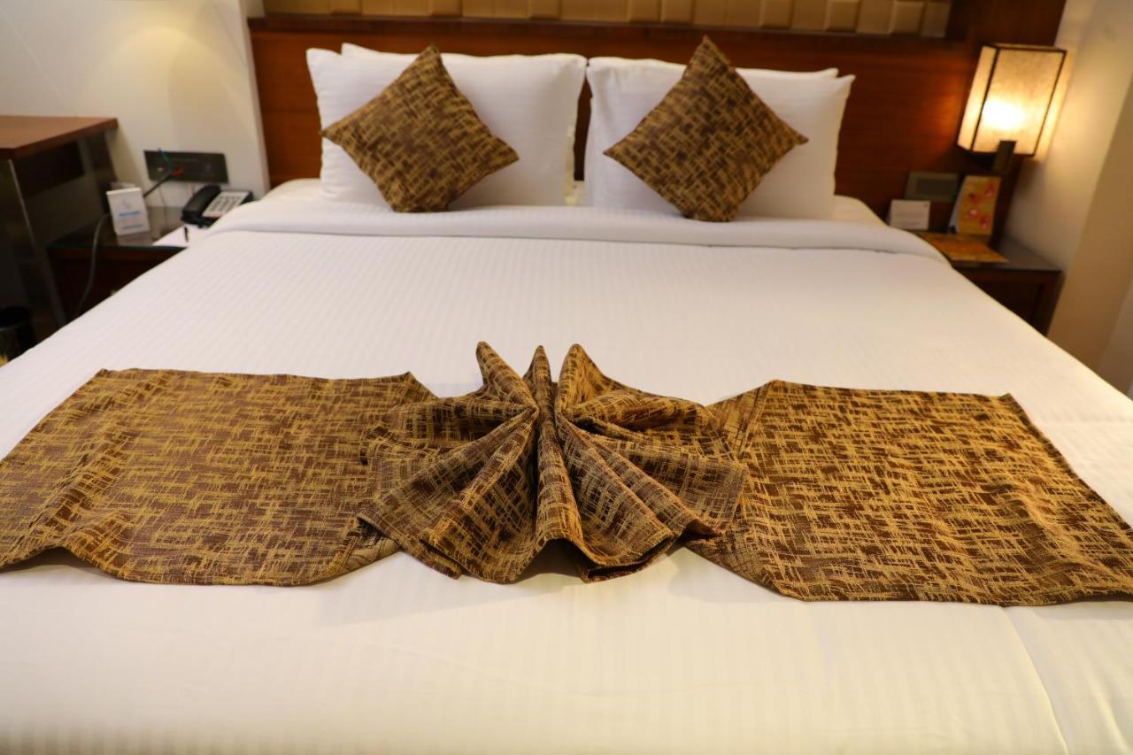 Coral Isle Hotel Kochi Eksteriør billede