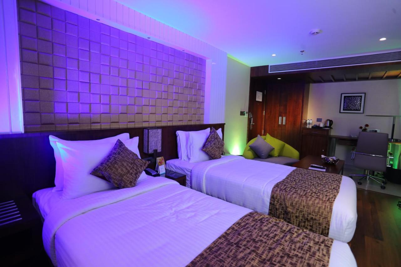 Coral Isle Hotel Kochi Eksteriør billede