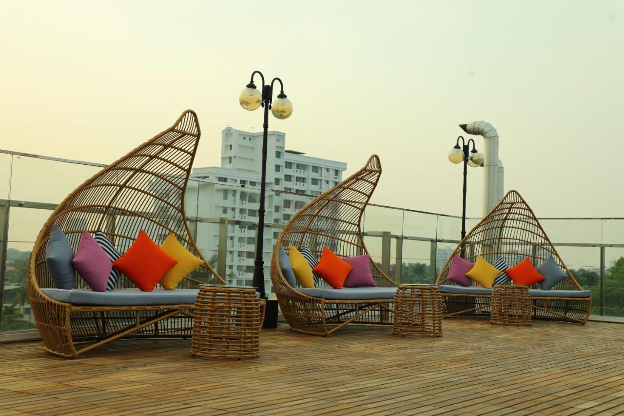 Coral Isle Hotel Kochi Eksteriør billede