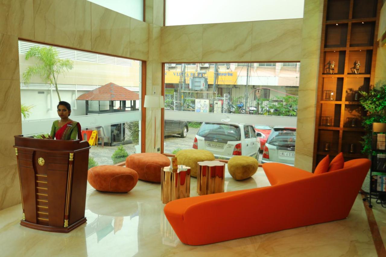 Coral Isle Hotel Kochi Eksteriør billede